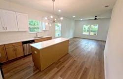 271 11th Street, Paris, TX 75460