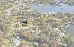 547 NW 9th Avenue, Crystal River, FL 34428