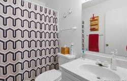 875 Parkside Place, Osage Beach, MO 65065