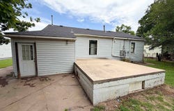 1706 S Hudson Dr, Enid, OK 73703