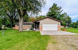 910 N Court Street, Au Gres, MI 48703