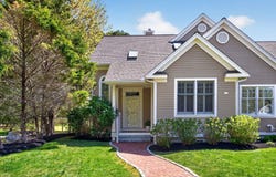 2 Quinns Way, Mashpee, MA 02649