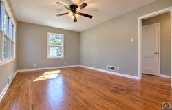 1737 SW Moundview DR, Topeka, KS 66604