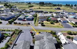 98609 CAMELLIA Dr, Brookings, OR 97415
