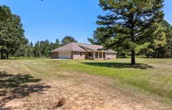 28 J D Aultman Road, Sumrall, MS 39482