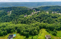446 Aviators Point, Eleanor, WV 25168