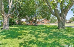 2952 S 5TH Street, Springfield, IL 62703