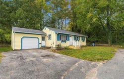 6 Sand Street, Coventry, RI 02816