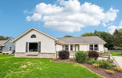 1917 Rustic Way, Waukesha, WI 53186