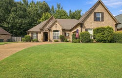8268 BARTLETT GAP Dr, Bartlett, TN 38133-5804