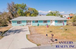 405 Warren Rd, Cody, WY 82414