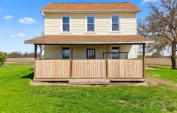 16853 N WRIGHT Road, Lewistown, IL 61542