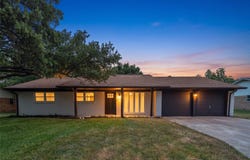 2008 Maplewood Drive, Gainesville, TX 76240