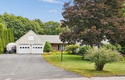 15 Dionne Circle, Brunswick, ME 04011