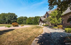 15964 Lageman Lane, Brighton, IL 62012