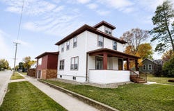 724 3rd St NE, Devils Lake, ND 58301