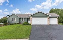 1062 Kingsway Lane, Byron, IL 61010