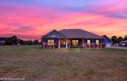 8101 Pecan Ridge Drive, Moss Point, MS 39562