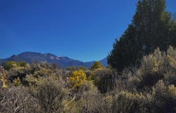 402 A Hondo Seco Rd, El Prado, NM 87514