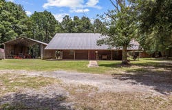 245 Private Road 8368, Spurger, TX 77660