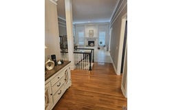 19909 W 99th St, Lenexa, KS 66220