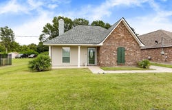 22625 Aidan Rd, Plaquemine, LA 70764