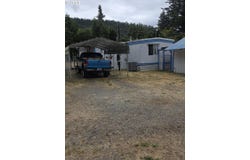 422 LOU GRAY Dr, MyrtleCreek, OR 97457
