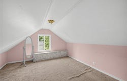 6 Hillcrest Drive, Cambridge, OH 43725