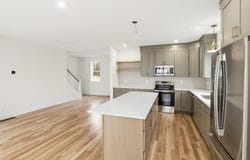 19 Eden Lane, Portsmouth, NH 03801