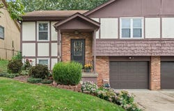 11322 INDIANA Avenue, Kansas City, MO 64137