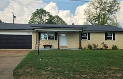 805 Lakeview Drive, Rogers, AR 72756