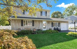 16 Hilltop Lane, Ridge, NY 11961