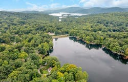 15 Hillside Rd, Ringwood Boro, NJ 07456-2312