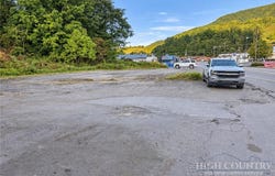 E 2nd Street, West Jefferson, NC 28694