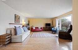 280 REGAL Ct, Eugene, OR 97401
