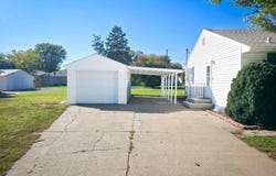 908 S 9th St, Norfolk, NE 68701-5867