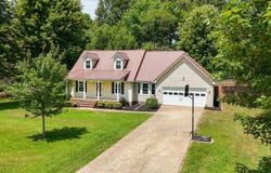 132 N Virginia Ave, Martin, TN 38237