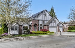 2357 SW LINNEMAN Dr, Gresham, OR 97080