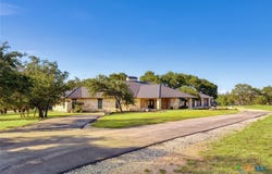 170 Goose Landing Way, Harper, TX 78631