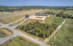 Bryant at Leonard, Henryetta, OK 74437