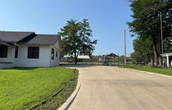 906 E Cheyenne Avenue, Canadian, TX 79014