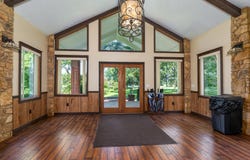 208 Silver Bullet Drive, Carbondale, IL 62901