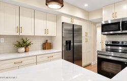 95 Warren Drive, Aberdeen, NJ 07747