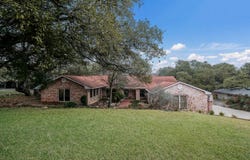 340 MUSTANG CIR, Hollywood Park, TX 78232