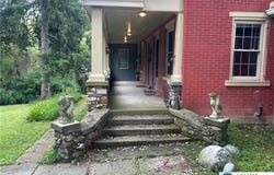 7 Allegheny Road, Upper Mt Bethel Twp, PA 18343