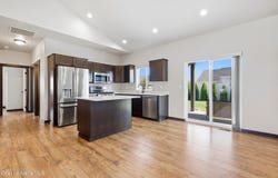 12090 N Gipper Loop, Rathdrum, ID 83858