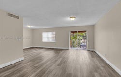 17901 NW 68th Ave, Hialeah, FL 33015