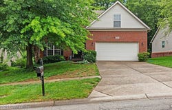 8003 Williamsgate Cir, Crestwood, KY 40014