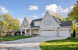 20565 Linden Road, Deephaven, MN 55331