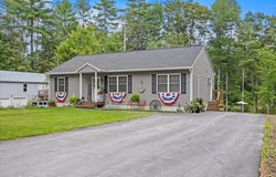 81 Pinecrest Circle, Waterboro, ME 04061